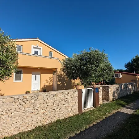 Casa Martinica - House With 2 Apartment *