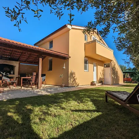 Casa Martinica - House With 2 *